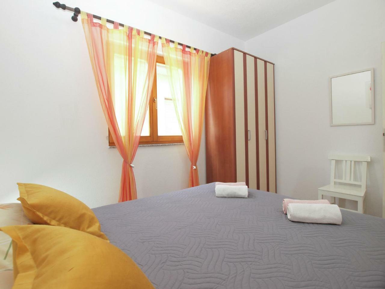 Appartement Apartemnts Guido 762 à Pjescana Uvala Extérieur photo