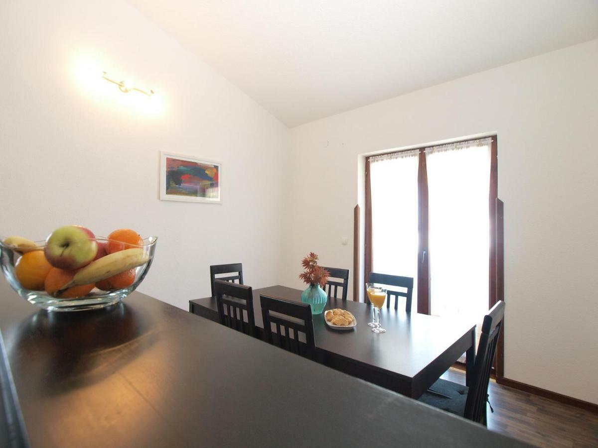 Appartement Apartemnts Guido 762 à Pjescana Uvala Extérieur photo