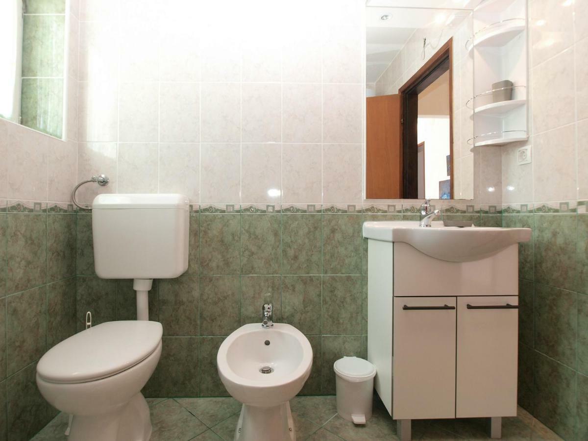 Appartement Apartemnts Guido 762 à Pjescana Uvala Extérieur photo